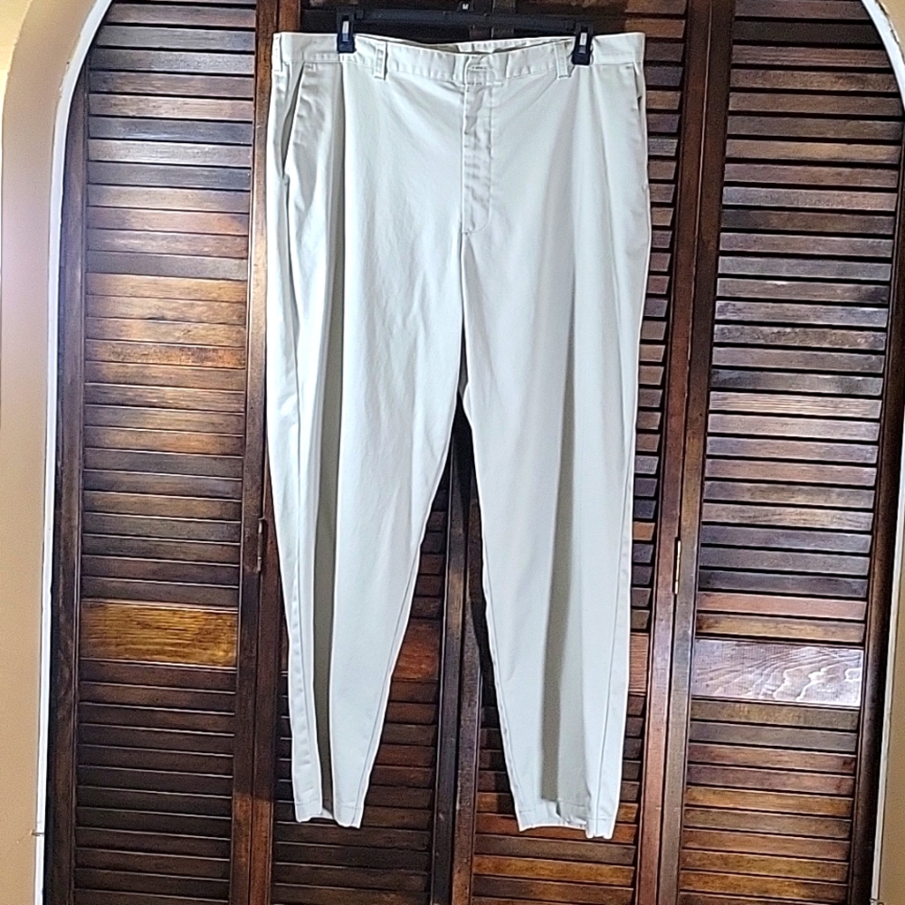 David Taylor Creme 42 x 32 100% Cotton Slacks